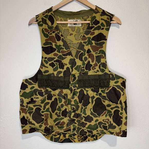 Black Sheep Other - Camouflage Button-Up Vest